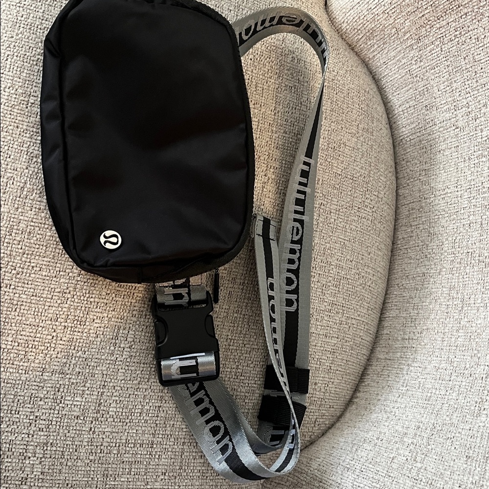 Lululemon Athletica Black Crossbody Bag with Gray Logo Strap